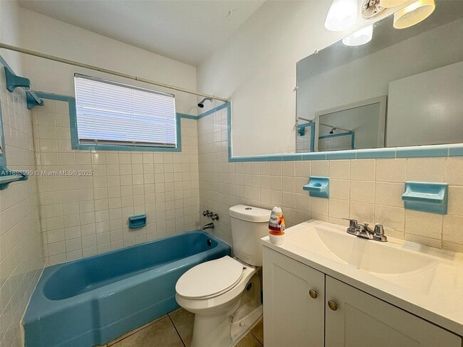 Photo - 4340 NW 21st Ave Unit 1