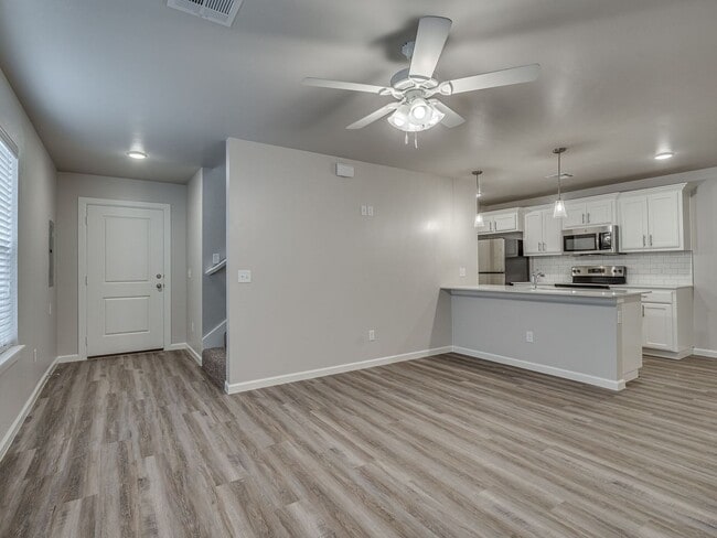 Photo - Spacious 4 Bedroom 2 Bath Duplex in Oakdale Schools - Lawn Care Included