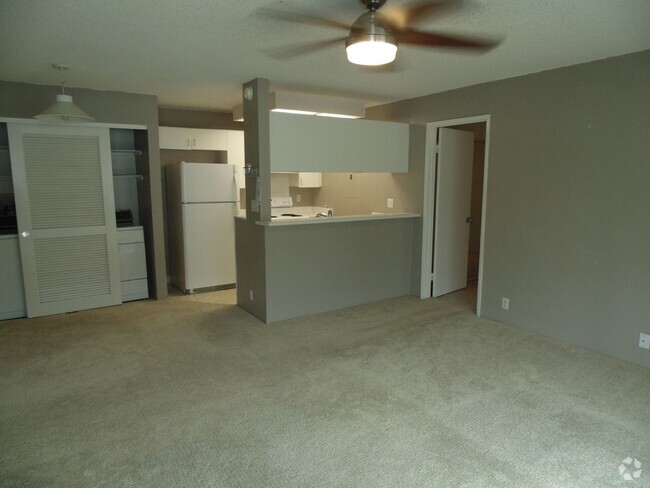 Building Photo - 2 bedroom 2 bath in Kaneohe! Rental