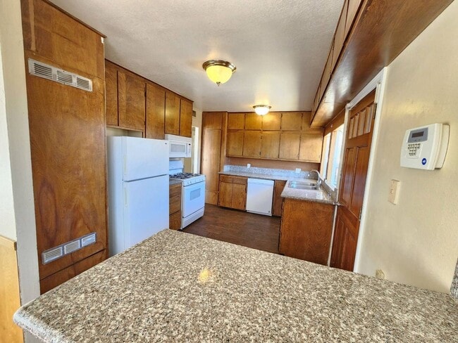 5903 Bagley Ave Unit Bagley Ave -5903
