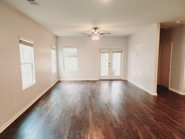 Photo - 216 Chelsea Park Rd