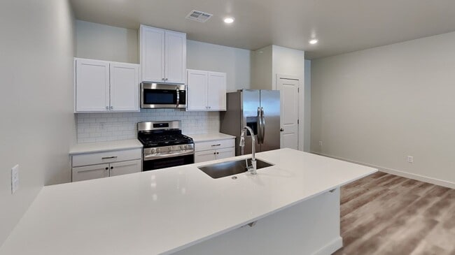 Photo - Luxury 3 Bedroom 2 Bathroom Duplex in Bethany, Ok with lawn care included-**Leasing Special**