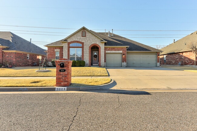 Building Photo - 3804 Lorings Rd