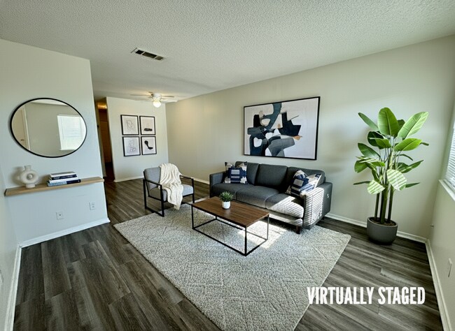 Photo - 1301 Willow Springs Rd Unidad A