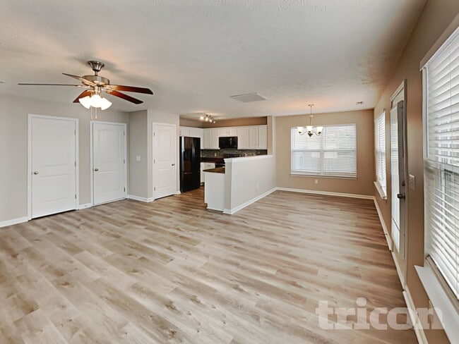 Photo - 705 Griggs Pl