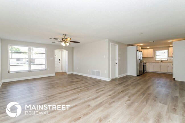 Photo - 9426 Legend Ln