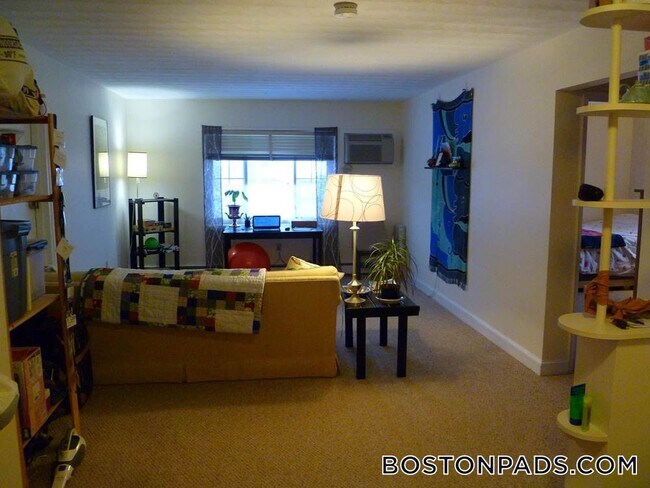 Photo - 8 Brattle Dr Unit 5