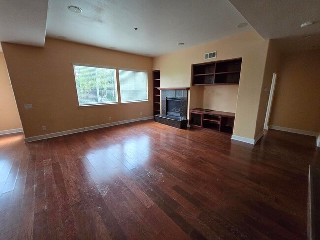 Photo - Executive EHR Home