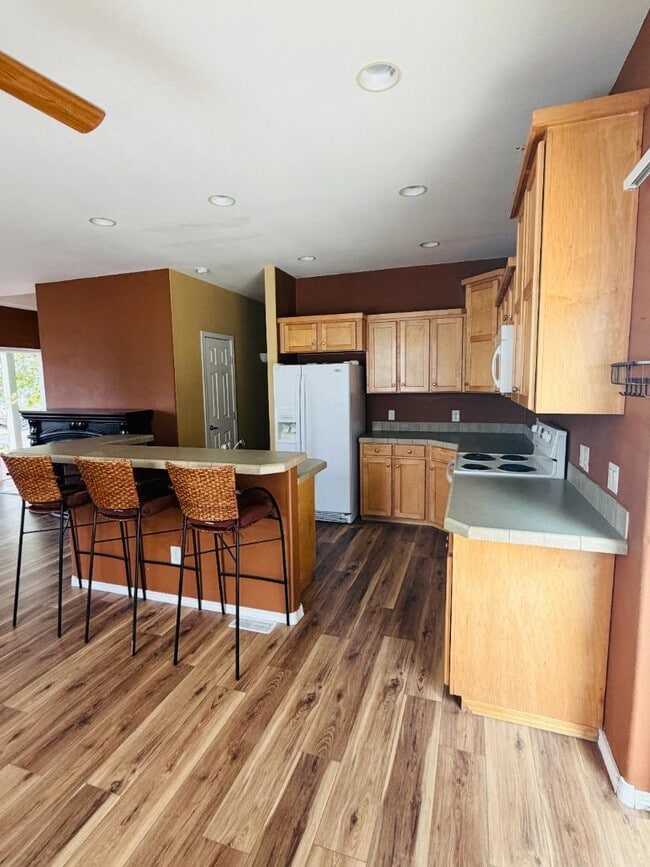 Photo - 558 N Tam Rim Dr