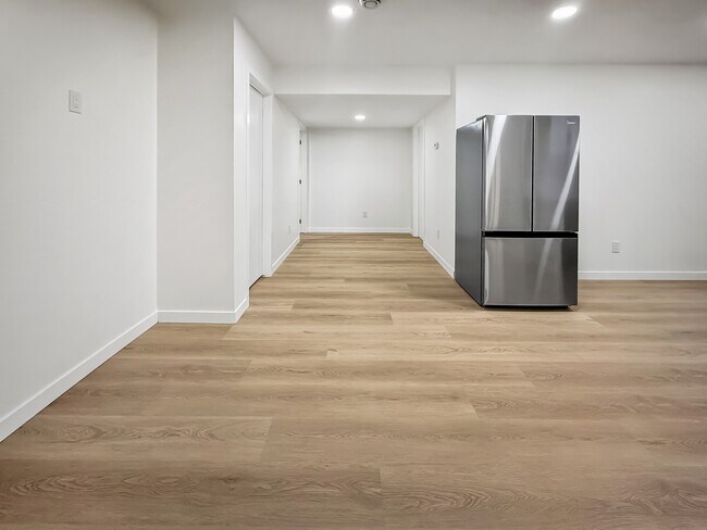 Photo - 1333-1156 156 St SW