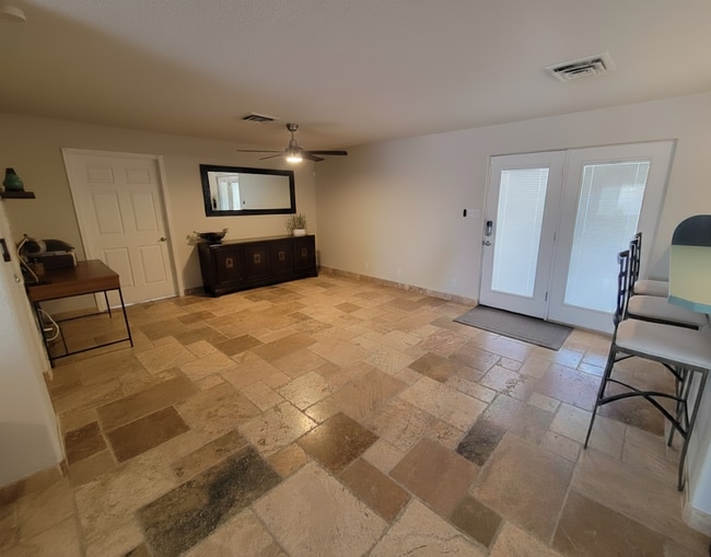 Photo - 2846 Seville Ln