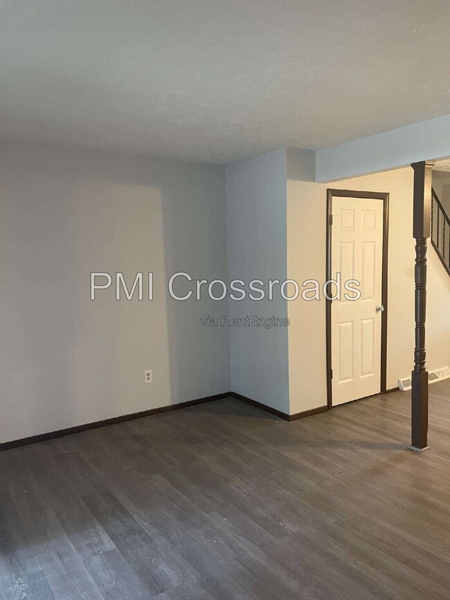 Photo - 2805 Kipling Ave NW
