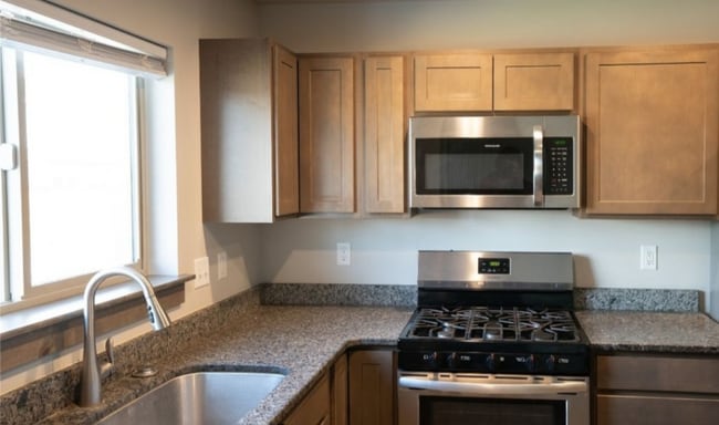 Photo - 1311 Fozzie Ln