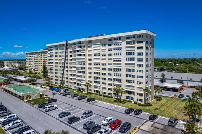 Photo - Washington House at Sea Towers
