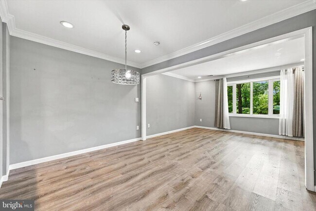 Photo - 106 Woodside Cir