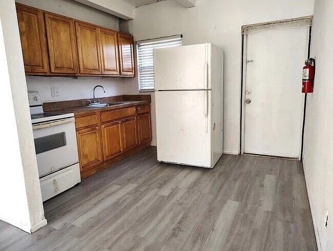 5261 Alhambra Dr Unit 36