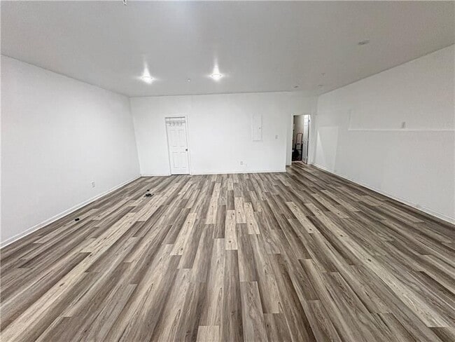 Photo - 339 Cherryhill Ln