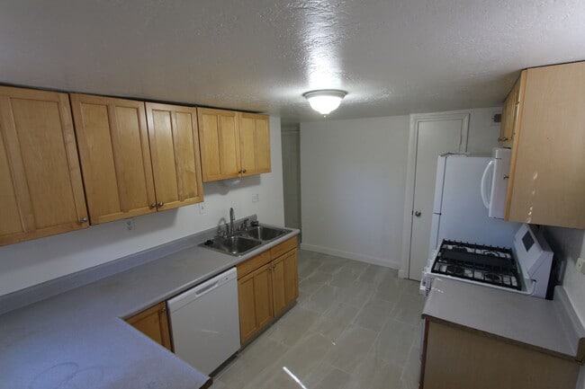Photo - 1801 N East St Unit (118)    1801.5 N. East St