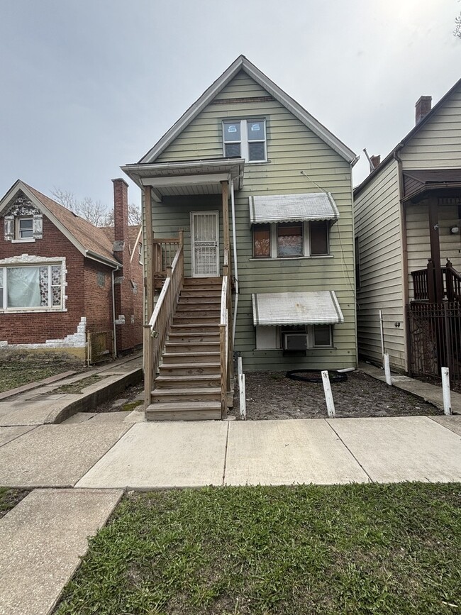Photo - 2325 S Kirkland Ave House
