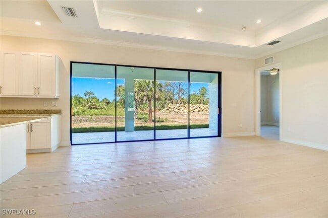 Photo - 873 18th St NE