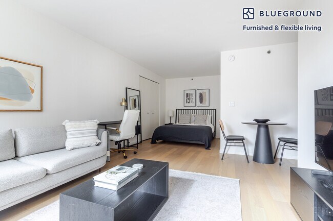 Photo - 180 W 20th St Unit FL10-ID1777