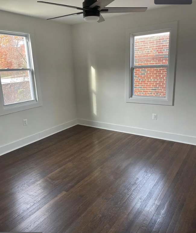 Photo - 246 Division Ave NE