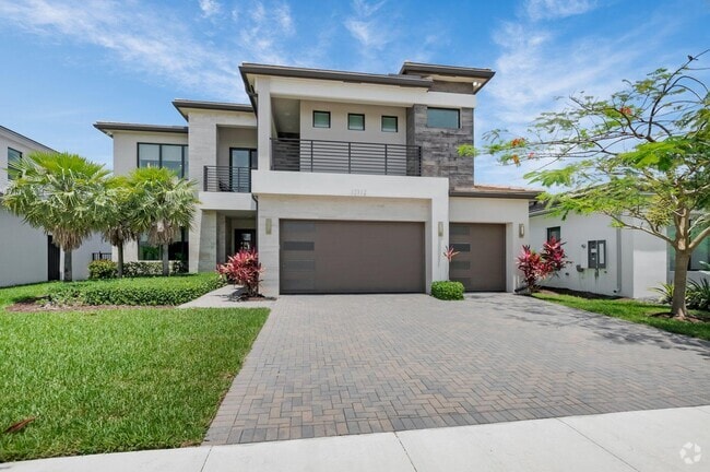 Building Photo - 17112 Aquavera Way Rental