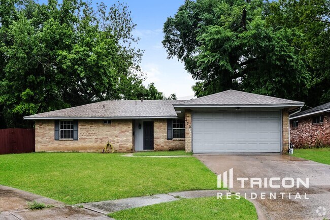 Building Photo - 430 Shorewood Dr Rental