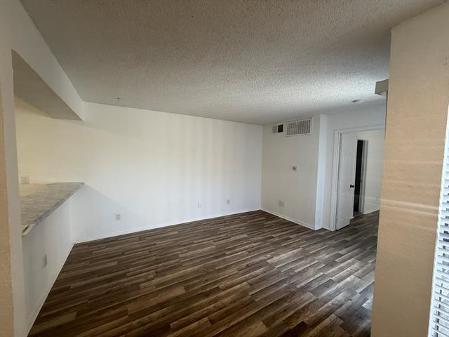 Photo - 9813 Walnut St Unit 302