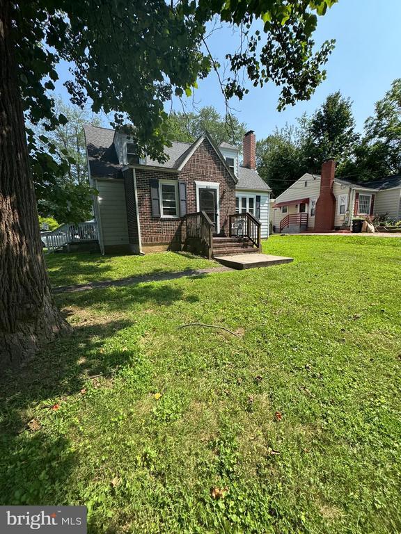 Building Photo - 844 Lower Ferry Rd Rental