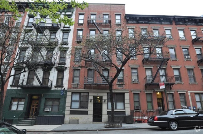 Building Photo - 417 W 56th St Unit #B1 Rental