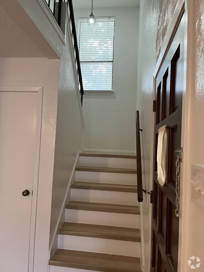 Building Photo - 2932 Canis Cir Rental