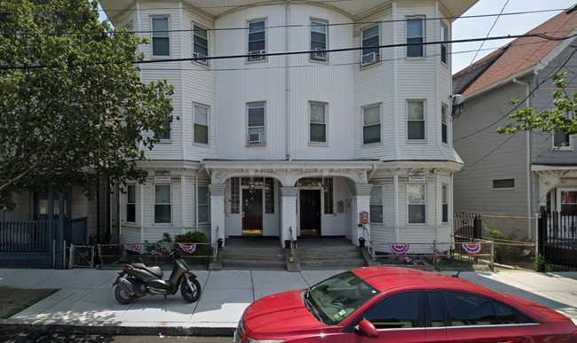 Building Photo - 767 Broadway Unit 9 Rental