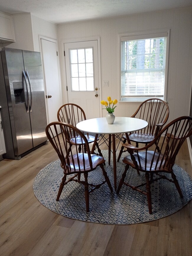 Photo - 906 E Magnolia Ave