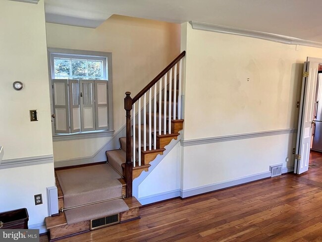 Photo - 2525 N George Mason Dr