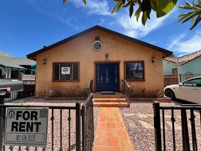 Photo - 2330 S Mansfield Ave