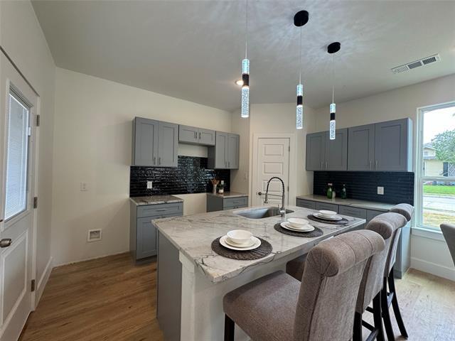 Photo - 3801 Carpenter Ave