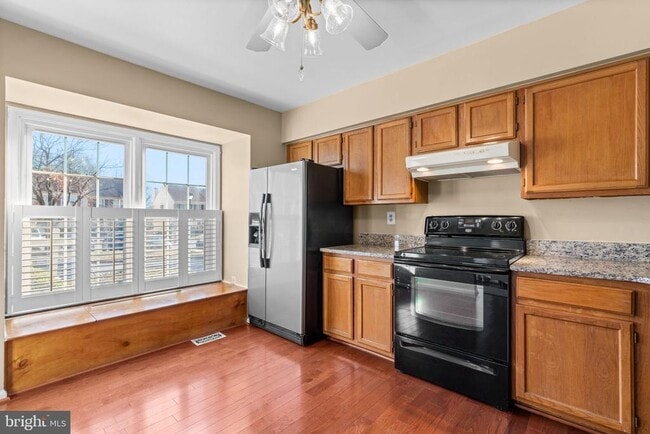 Photo - 8871 Manahan Dr