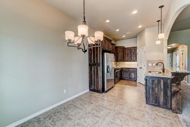 Photo - 5700 Goldfinger Rd