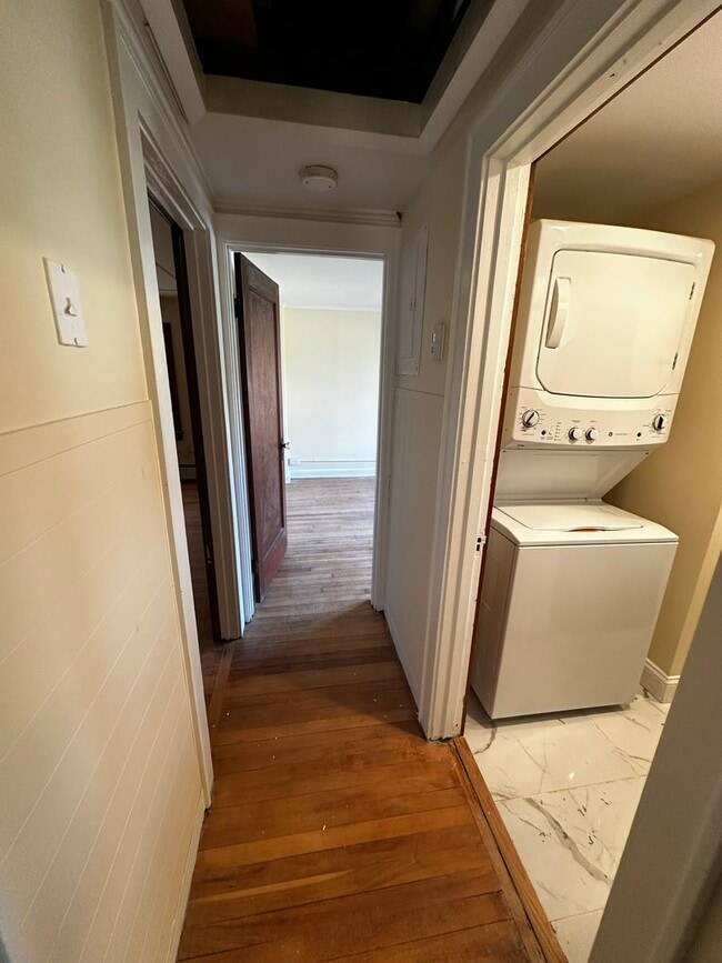 Photo - 44 Drew St Unit APT 2