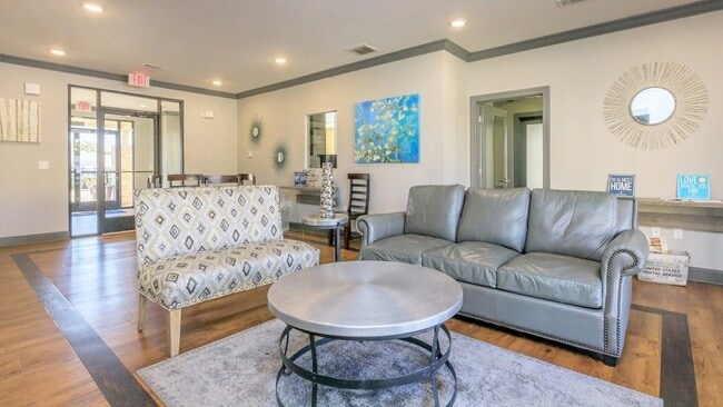 Photo - 6454 Airline Hwy