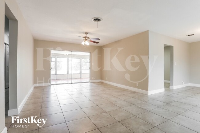 Photo - 2720 SW 18th St