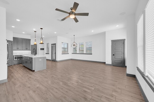 Photo - 18514 Gratification Ln