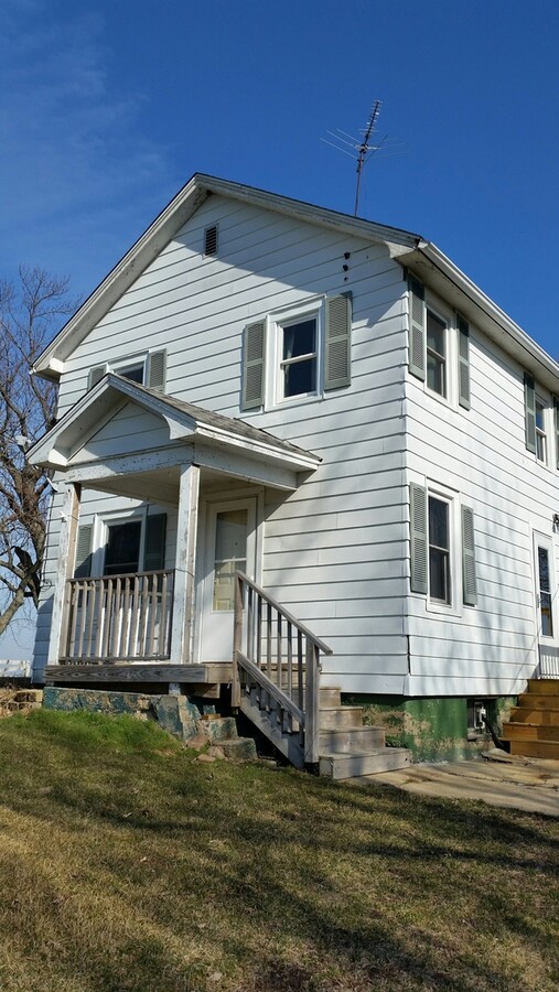 Photo - 13N667 Brier Hill Rd