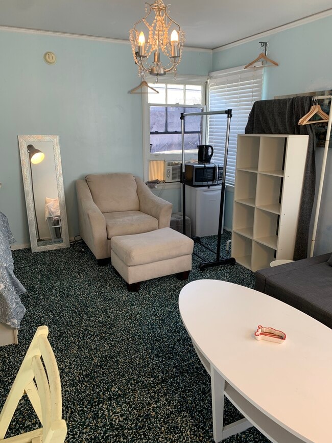 Building Photo - 147 N Stanley Dr Unit 1