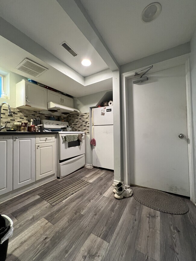 Photo - 18 Linden Ave