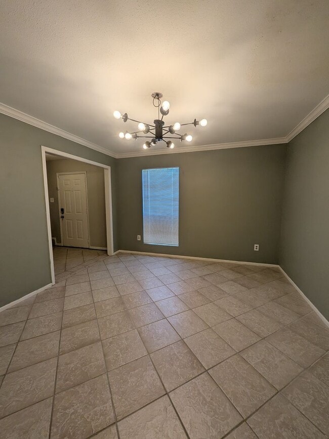 Photo - 976 Sunmeadow Dr