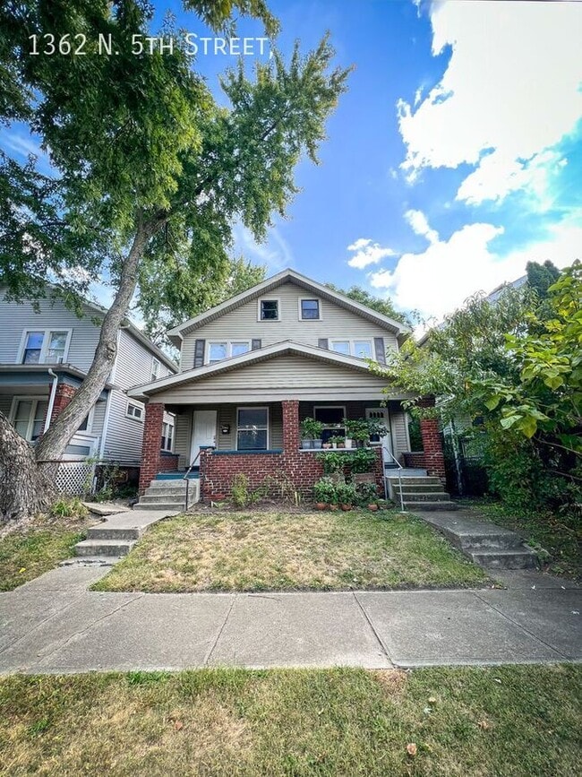 Building Photo - 1362 N 5th St