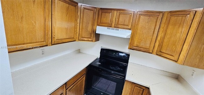 Building Photo - 6820 W Flagler St Unit 105