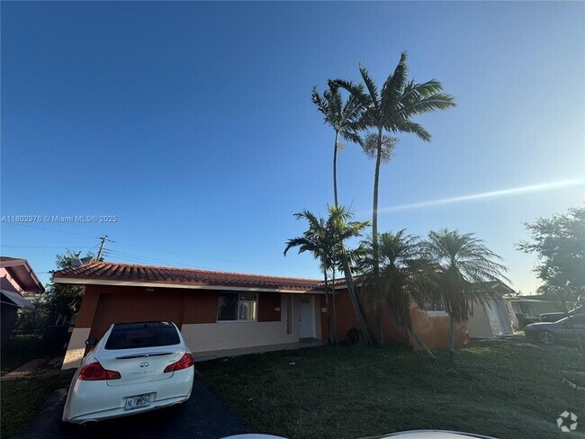 Building Photo - 8511 NW 11th St Rental